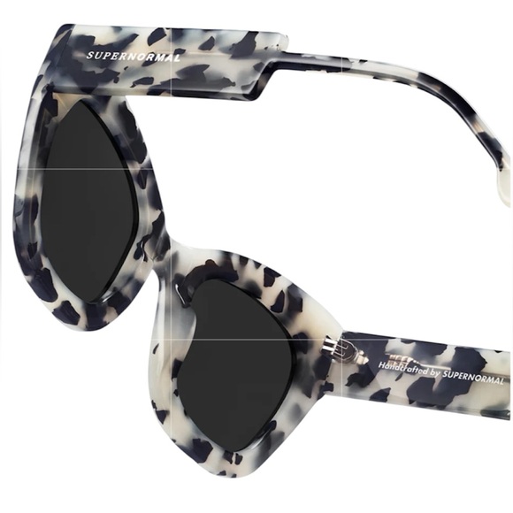 AMBITIOUS Marble frame + Black lenses Supernormal  NWOT main image 4